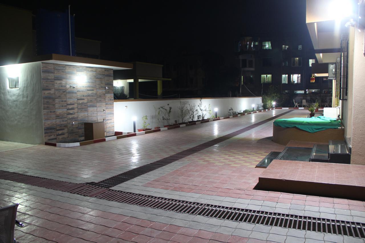 Hira Laxmi Residency 호텔 알리바그 외부 사진