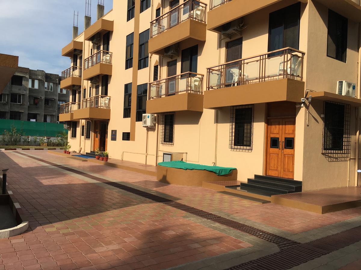 Hira Laxmi Residency 호텔 알리바그 외부 사진